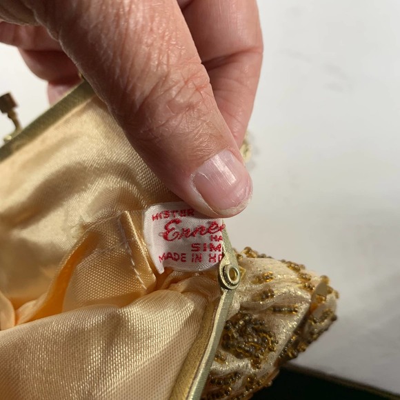 50s or 60s Vintage Gold Sequin Evening Bag by Mister Ernest Simon - Picture 5 of 6